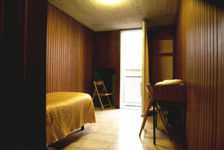 Bedroom 4, Cittadella Ospitalità, Perugia