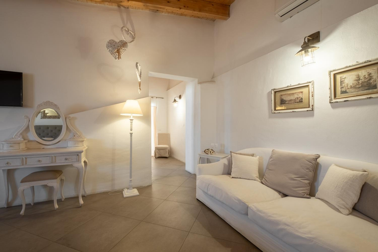 Others 5, Dimoras Boutique Rooms, Olbia-Tempio