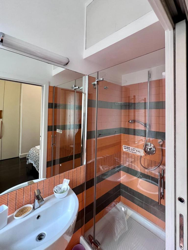 Bathroom 5, B&B Azuni Home, Roma