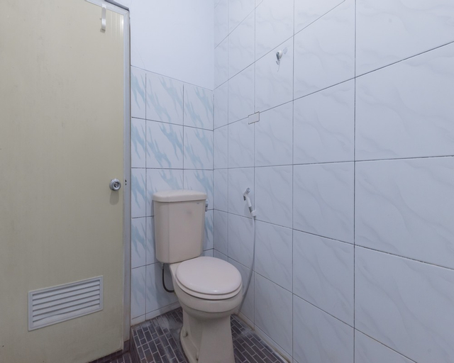 Bathroom 6