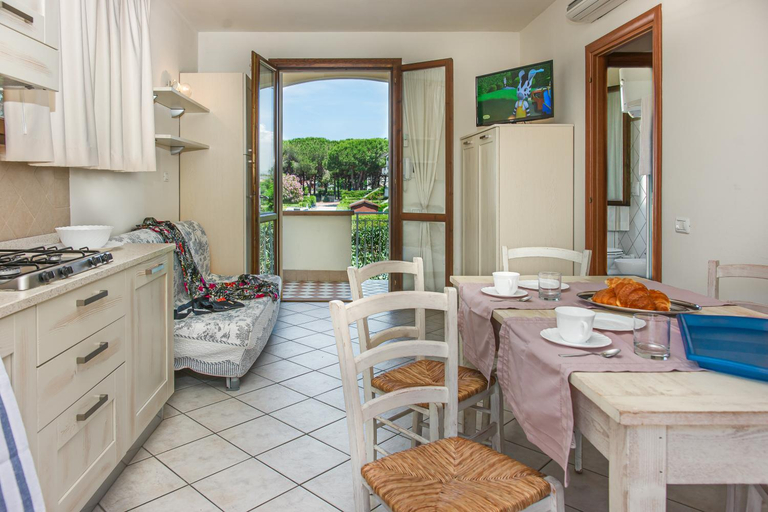 Dining Room 7