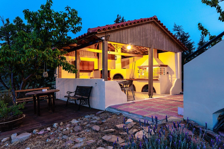 2, Superb villa,with amazing seaviews & huge pool!, Crete