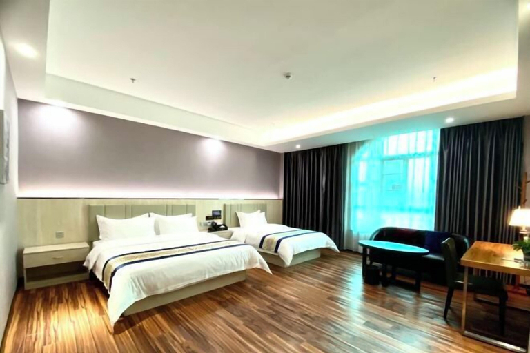 Bedroom 3, Bohai Hotel (Taishan Chonglou), Jiangmen