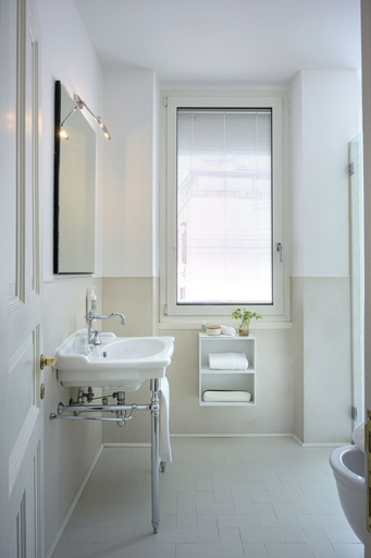 Bathroom 4, The Fifteen Keys Hotel, Rome