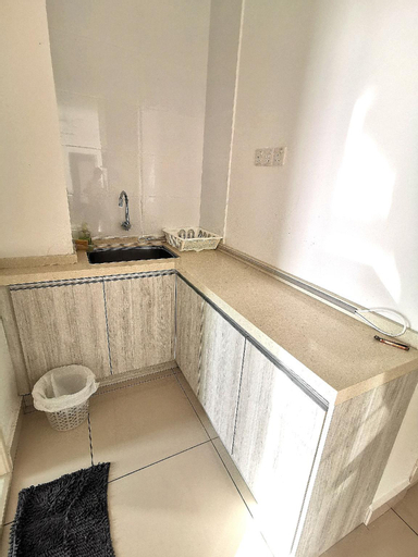 Bathroom 18