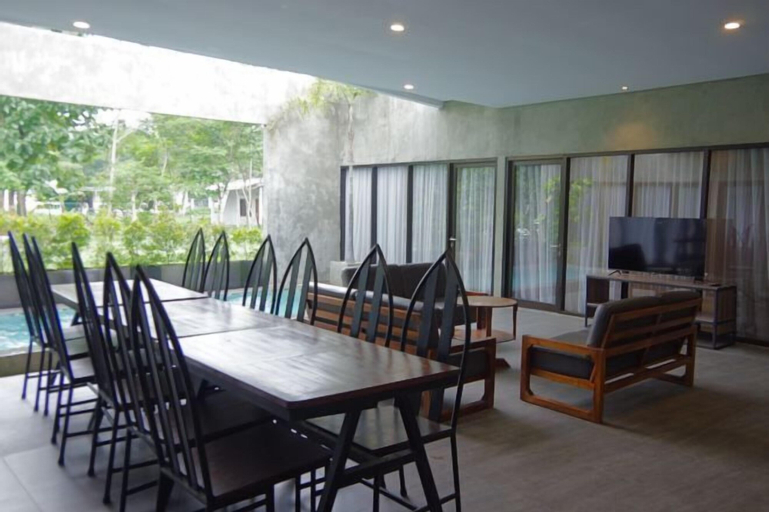Dining Room 5