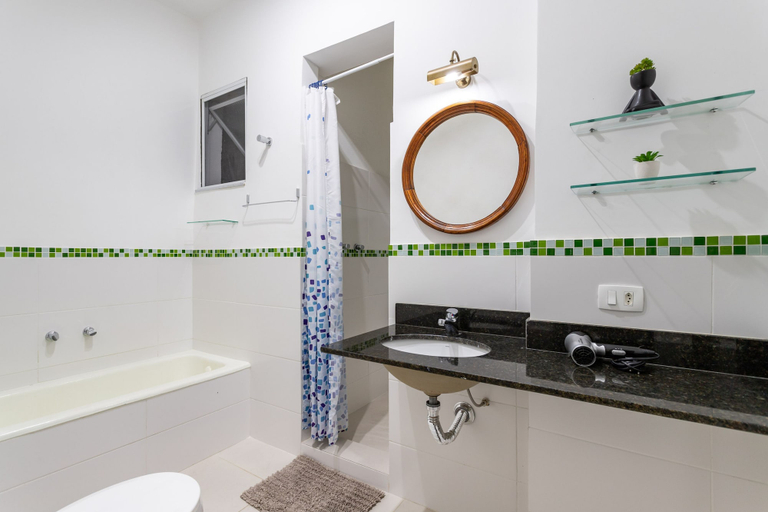 Room 3, Near Casa Roberto Marinho and Cristo Pom307, Rio de Janeiro