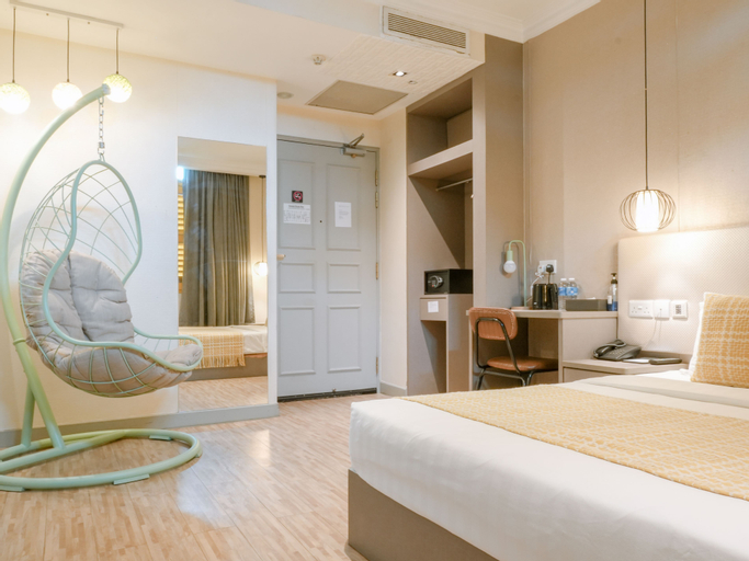 Bedroom 12