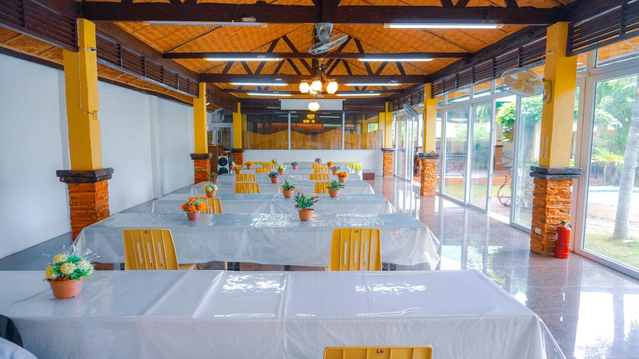 Food & Drinks 4, La Solana Suites And Resort, Puerto Galera