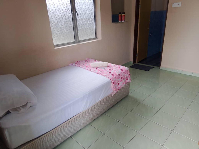 Bedroom 2, Mahasa Penarik Homestay, Setiu