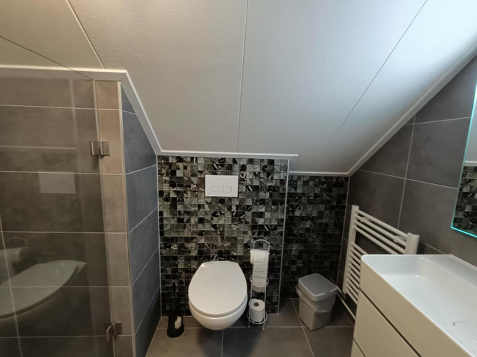Bathroom 3, Wellness Home w Hot Tub, Apeldoorn