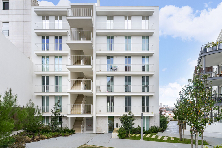 Exterior & Views 2, City View Penthouse Luxurious Living In Lisbon With Ac & Elevator, Lisbon