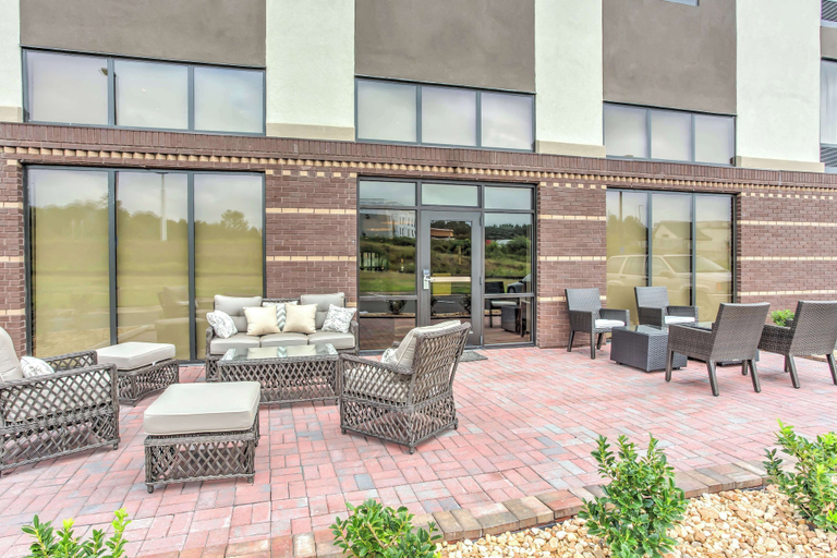 Others 4, Hampton Inn & Suites Macon I-475, Bibb