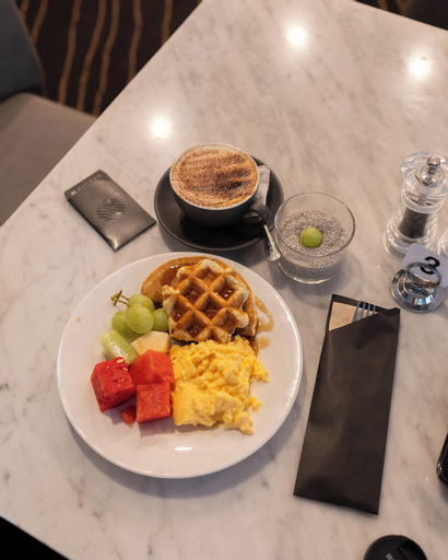 Food & Drinks 16