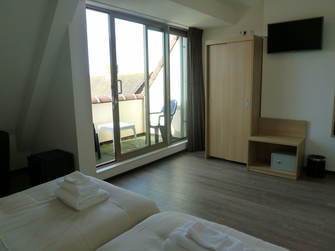 Bedroom 4, Hotel 't Zwaantje, Zijpe