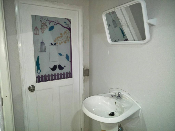 Bathroom 3, Oui Kaew Homestay, Muang Phayao