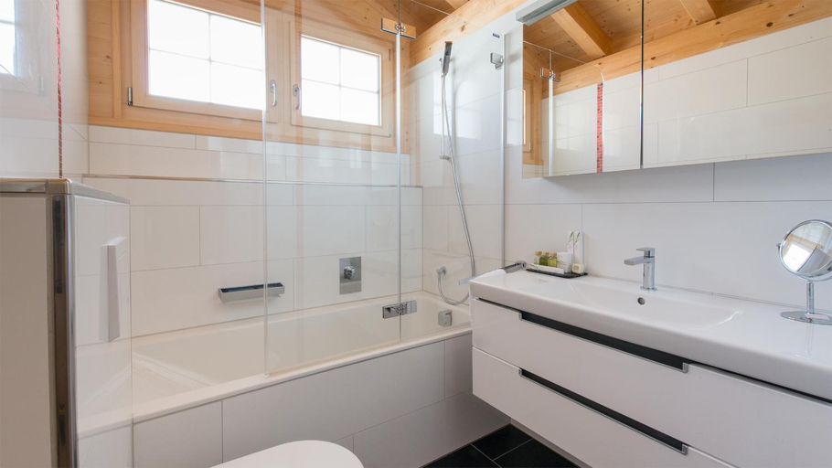 Bathroom 3, Chalet Aberot, Interlaken