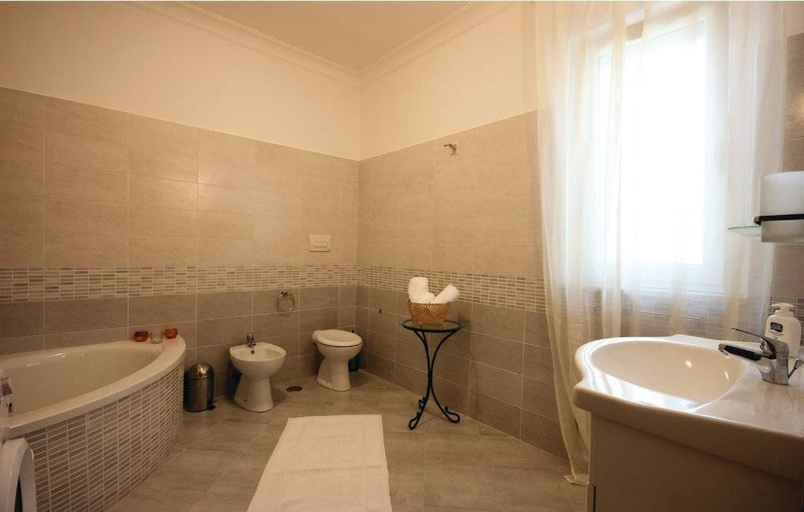 Others 5, Comfortable and spacious villa - Baia Domizia, Caserta