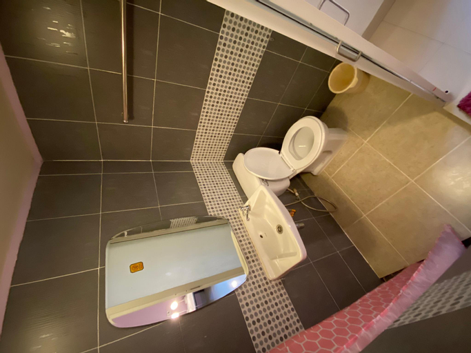 Bathroom 6