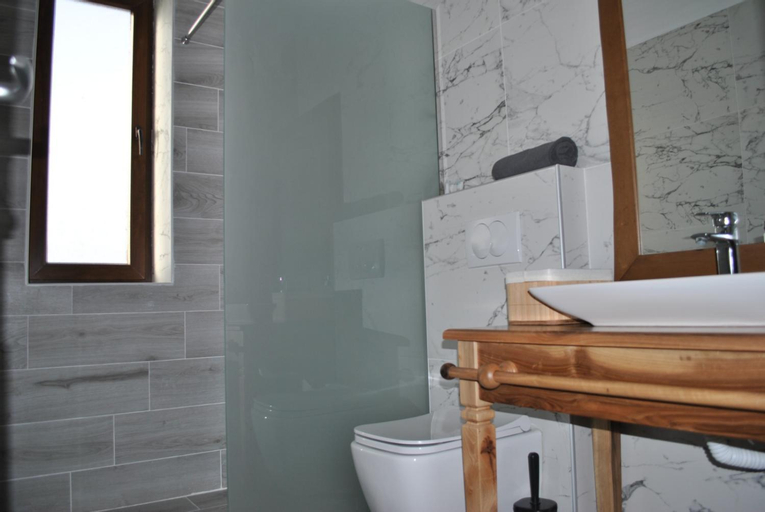 Bedroom 3, Boutique Vila FIDANI, Korçës