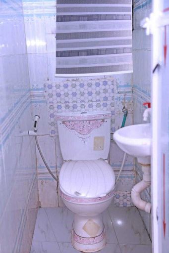 Bathroom 3, 3As Service Apartment, Alimosho