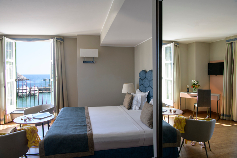 Bedroom 13