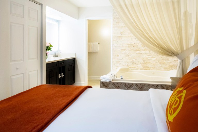 Bedroom 16