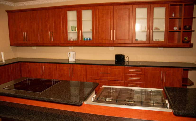 Others 5, Lizpeter guest house, Vhembe