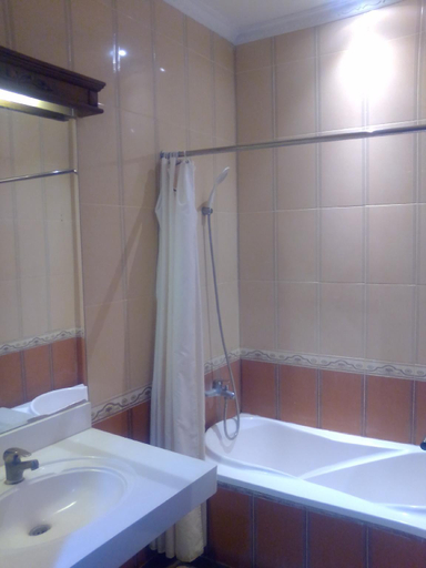 Bathroom 9