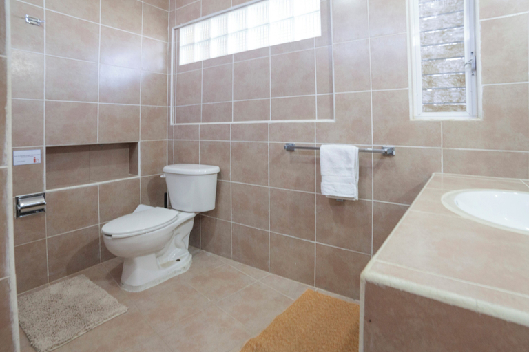 Bathroom 3, Hotel Casa Rush, Dist. Pochutla