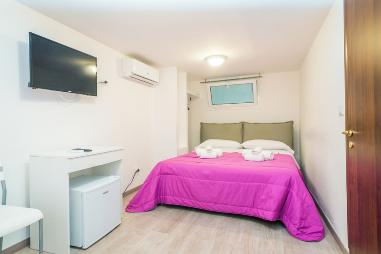 Bedroom 4, Casa Fresta, Messina