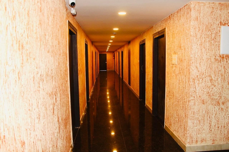 Others 5, SAS SQUARE, Tiruchirappalli