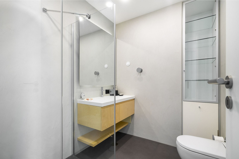 Bathroom 4, Bachelor Pad In The Sky: Great For Digital Nomads & Remote Workers, Loures