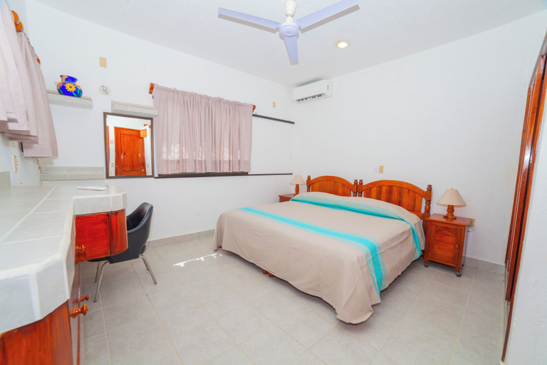 Bedroom 2, Hotel Casa Rush, Dist. Pochutla
