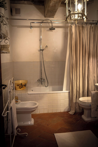 Bathroom 3, Podere Cavalbianco, Arezzo