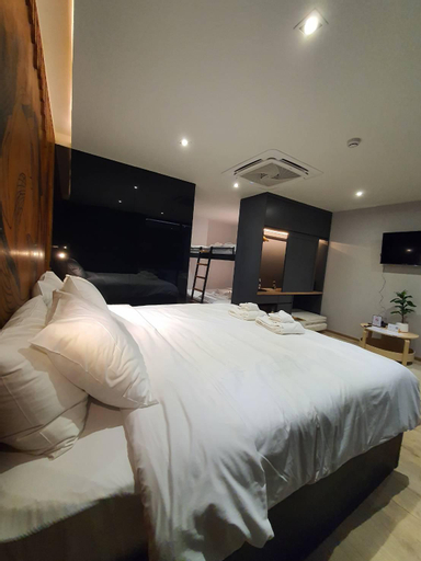 Bedroom 8
