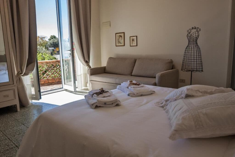 Bedroom 4, Villa Giannina, Messina