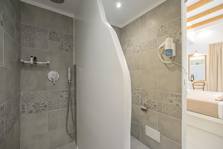 Bathroom 2, Elite Suites Naxos, South Aegean
