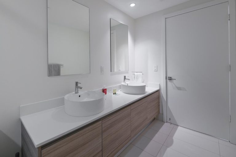 Bedroom 4, Unwind in Your Amazing City View Apartment, Miami-Dade