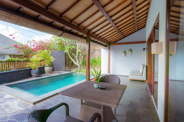 Swimming Pool 2