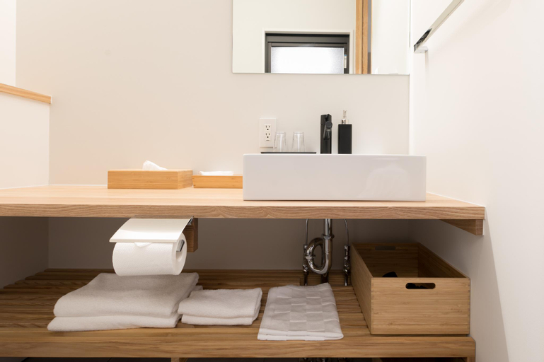 Bathroom 17