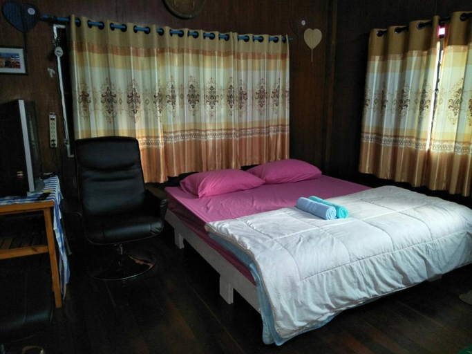 Bedroom 2, Oui Kaew Homestay, Muang Phayao