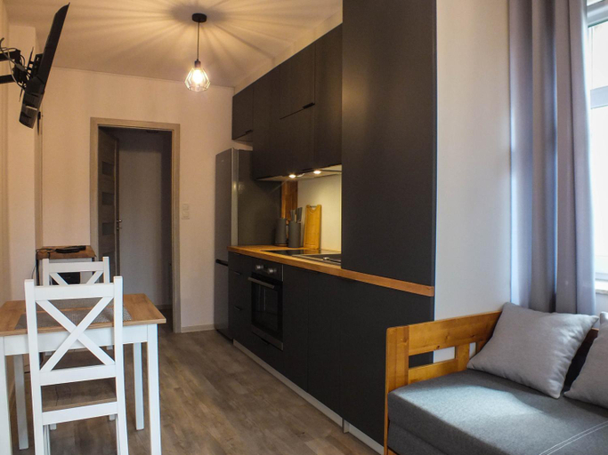 Others 5, Apartament Plac Piastowski 1, Jelenia Góra City