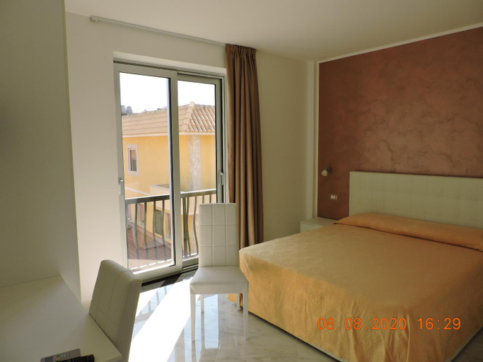 Others 4, B&B Aquila Reale, Syracuse