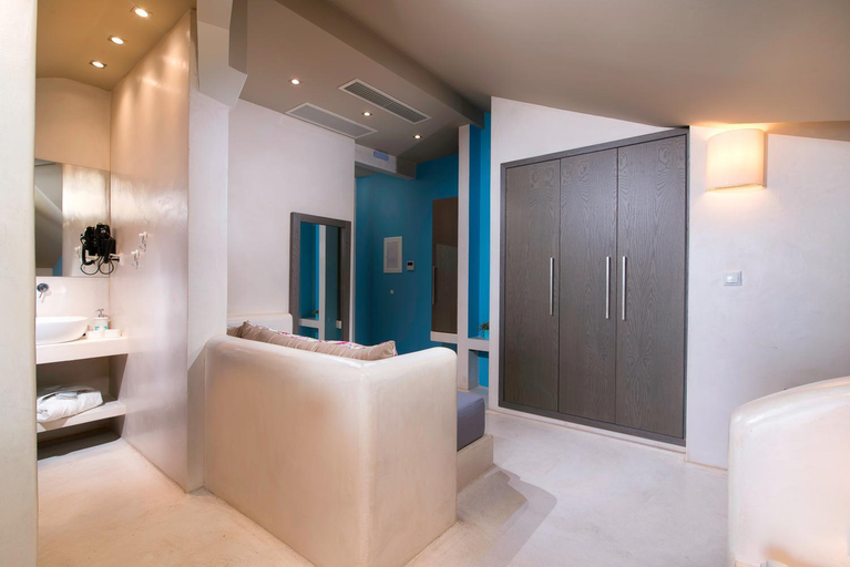 Bathroom 4, Ocean Beach Hotel, East Macedonia and Thrace