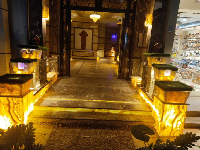 Others 5, باب المدائن, Nasr City 1