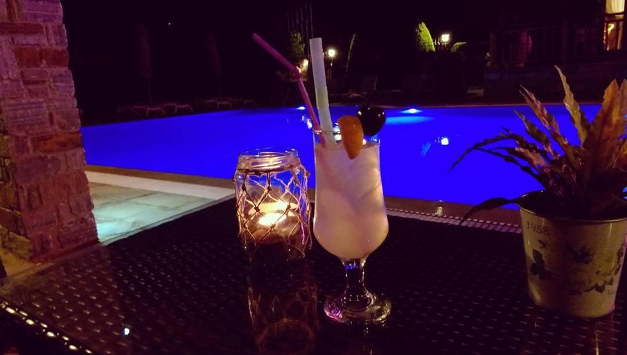 Food & Drinks 5, Castello Rosso Hotel, Central Greece