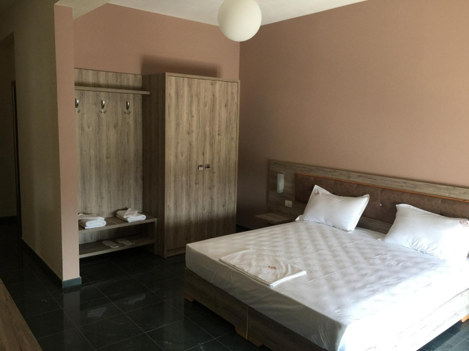 Bedroom 3, Herges Hotel, Durrësit