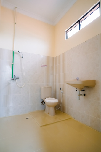 Bathroom 7