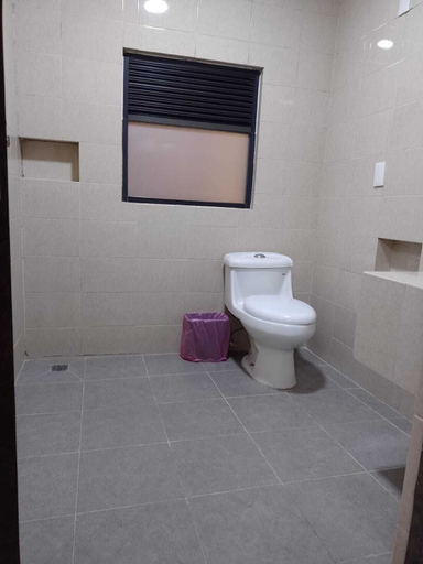 Bathroom 4, Hotel Piet, Mexico City
